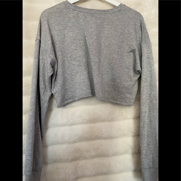 Long sleeve cropped active top - Picture 2 of 2